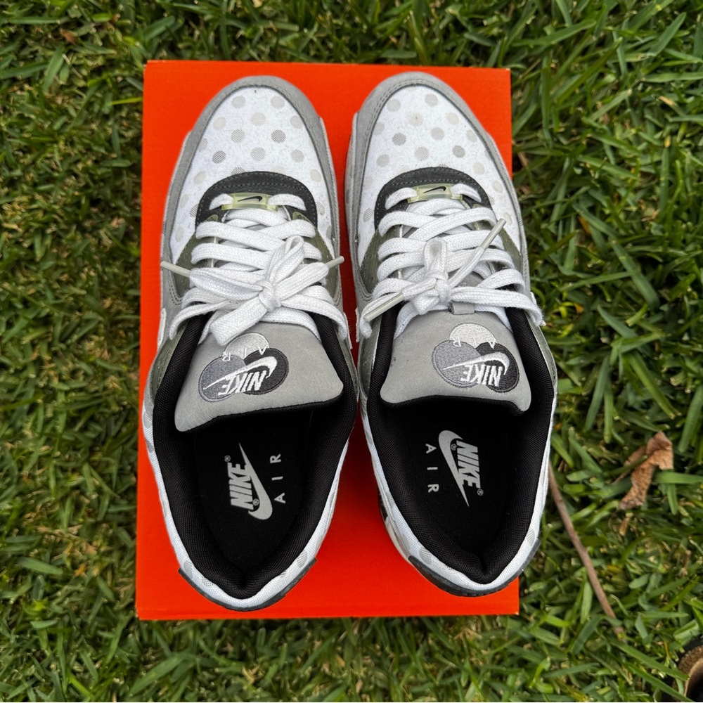 Nike Air Max 90 NRG ‘Venn Diagram - Grey Fog Polka Dot” shoes (M 9.5 / W 11) - Picture 6 of 9